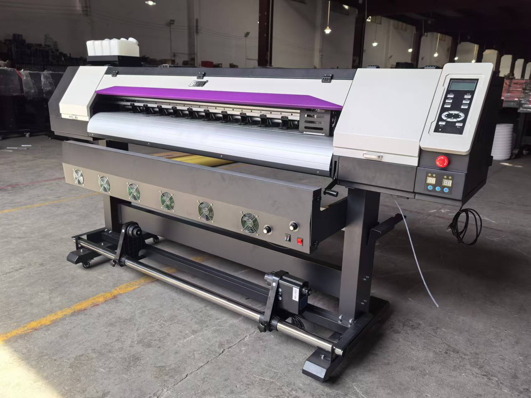 Простая в использовании широко – обзор и цена Commercial Banner Printing